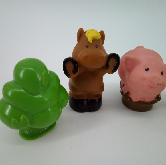 Fisher-Price Little People 5 Piece Set Barn Arctic Trees Animal Animals Toys - Picture 2 of 8